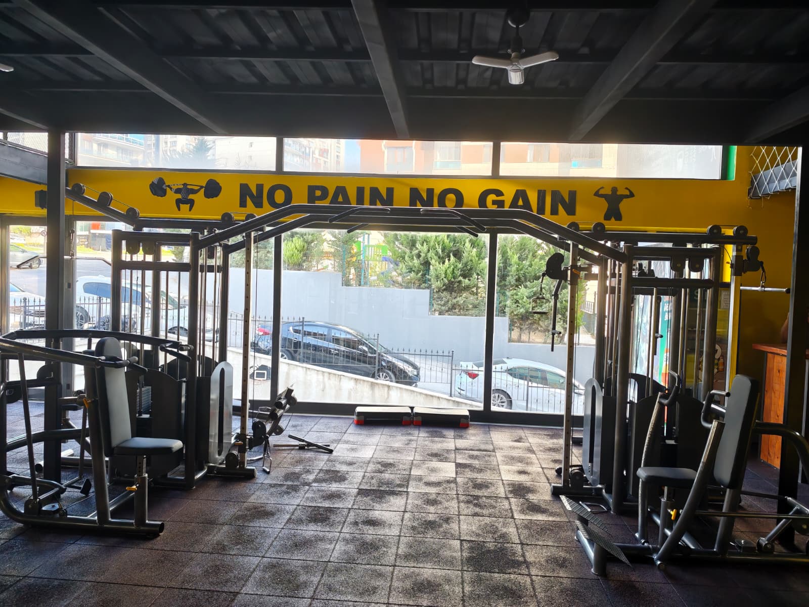 Beast Fitness Aydınlı Gym Ekipmanları